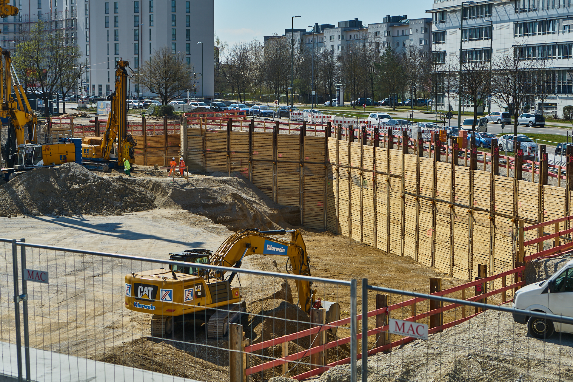 03.04.2019 - Die Baustelle Iconic-Serviced-Apartments in Neuperlach Süd